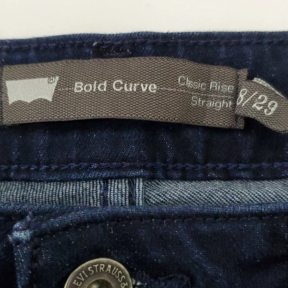 LEVI'S BOLD CURVE CLASSIC RISE STRAIGHT (8/29)